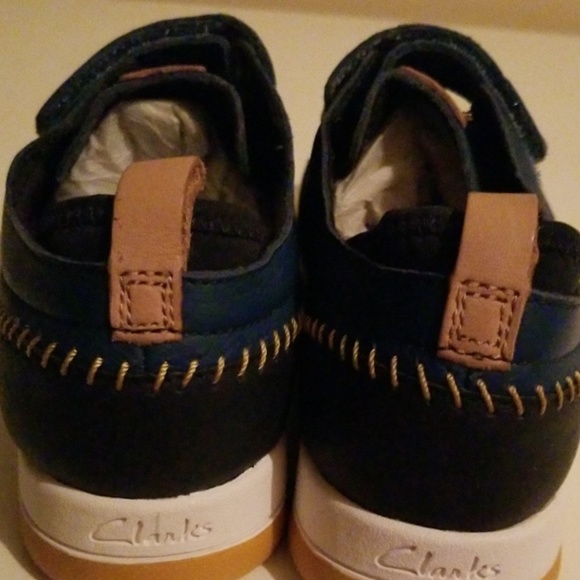 Shoes - Picture 2 of 3